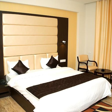 Hotel Lavanya Palace Ratlam Luaran gambar