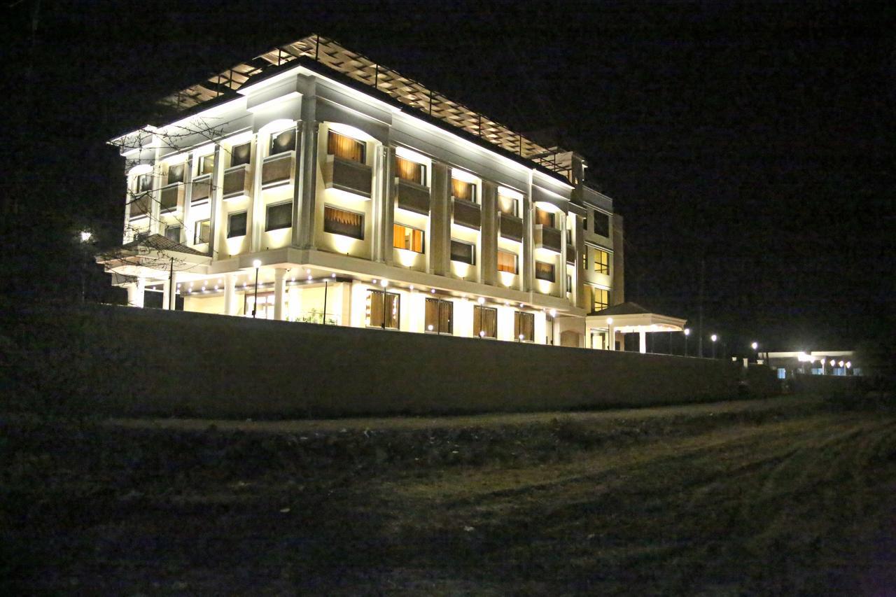 Hotel Lavanya Palace Ratlam Luaran gambar
