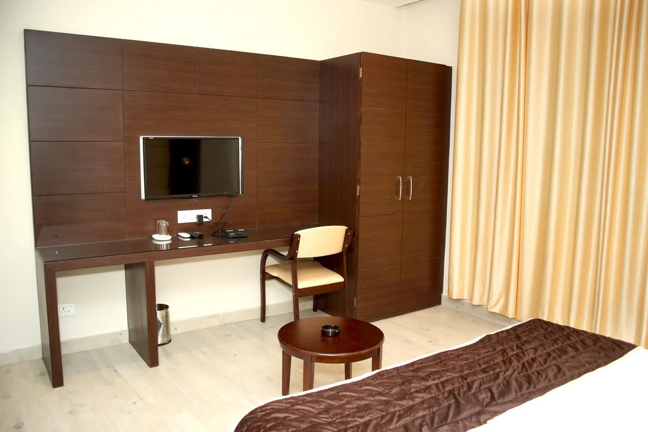 Hotel Lavanya Palace Ratlam Luaran gambar
